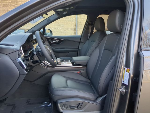 new 2026 Audi Q7 car, priced at $66,740