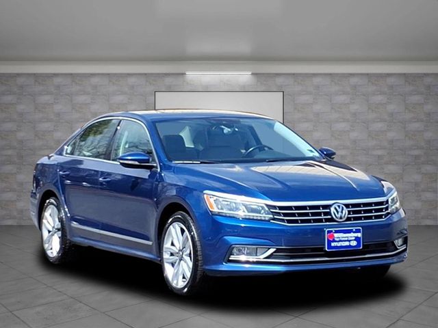 2017 Volkswagen Passat SEL Premium