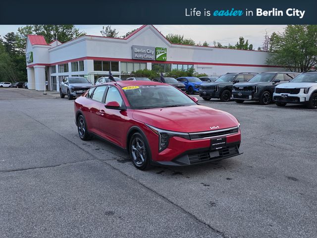 Currant Red 2025 Kia K4 LXS FWD Sedan Front-Wheel Drive Continuously Variable Transmission