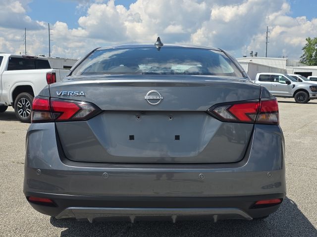 2025 Nissan Versa 1.6 SV:B02429