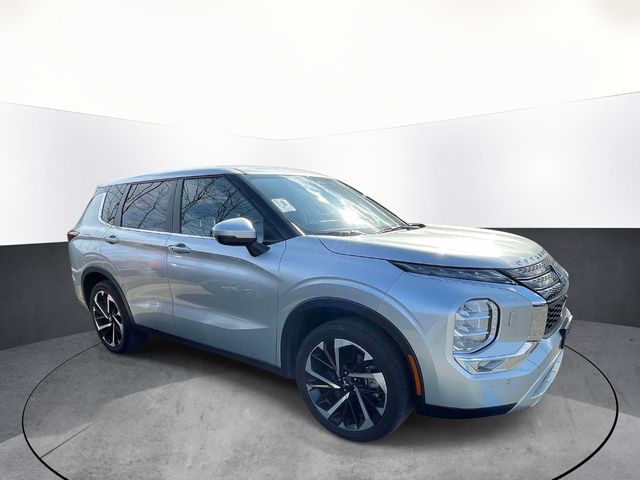 2024 Mitsubishi Outlander SE Black Edition S-AWC