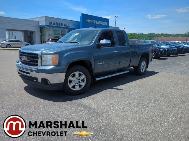Stealth Gray Metallic 2011 GMC Sierra 1500 SLE Ext. Cab 4WD Pickup Truck Four-Wheel Drive 6-Speed Automatic