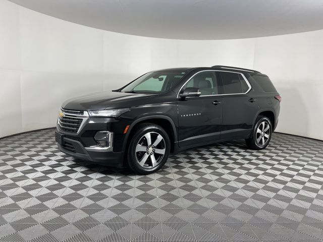 2022 Mosaic Black Metallic Chevrolet Traverse LT Leather AWD SUV