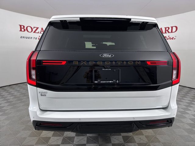 2025 Star White Metallic Tri-Coat Ford Expedition 4X4 SUV