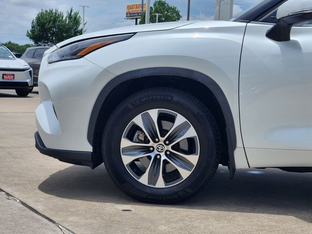 2023 Toyota Highlander XLE Beige at Don McGill Toyota