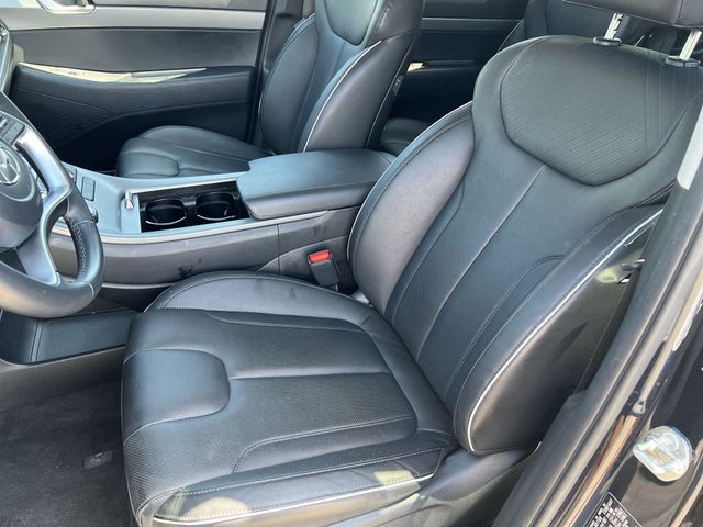 Used 2025 White Hyundai SEL image 34