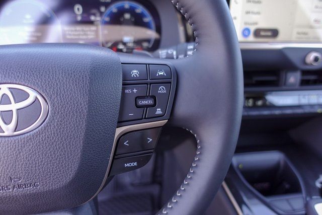 new 2025 Toyota Crown Signia car