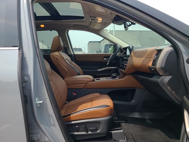 Used 2024 Nissan Pathfinder SUV