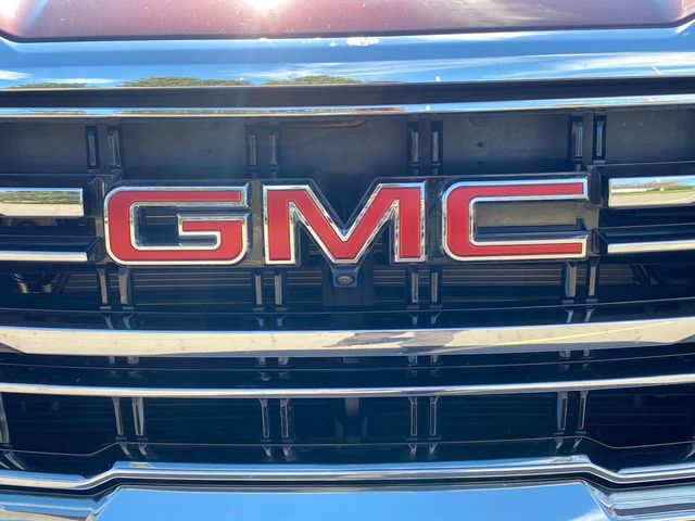 2023 GMC Yukon SLT 32