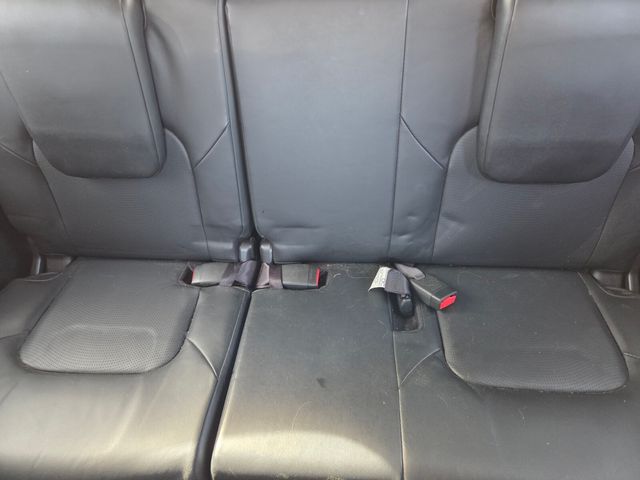 Used 2020 Silver Nissan Platinum image 8