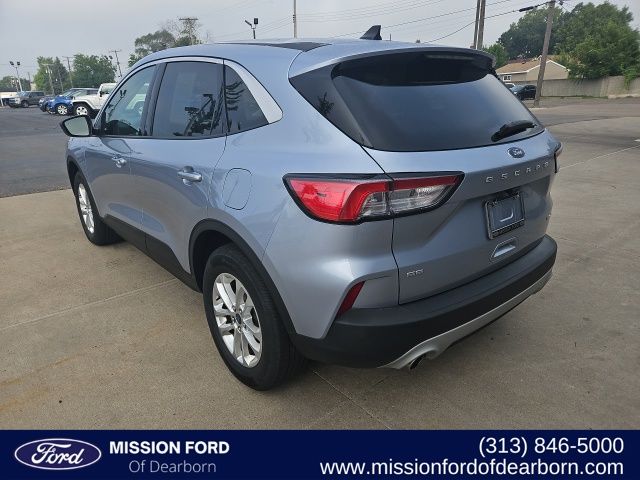 2022 Ford Escape SE 7