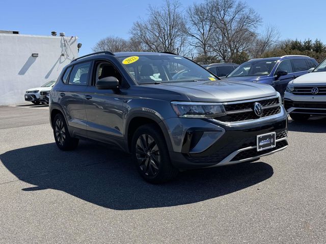 2022 Volkswagen Taos S 4Motion