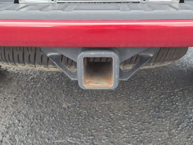 Used 2016 Red Chevrolet Z71 image 31