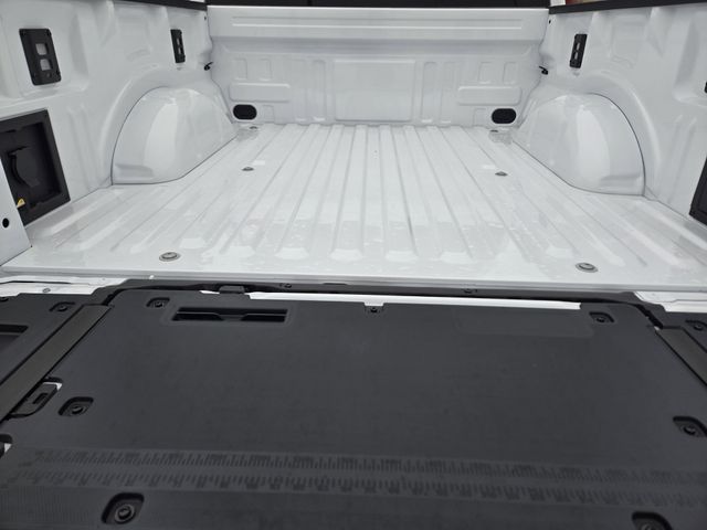 2025 Oxford White Ford F-150 Lariat 4X4 Truck