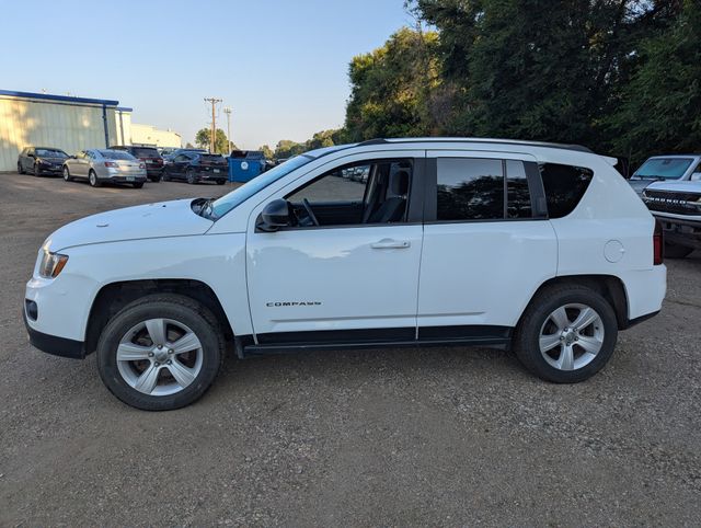 2014 Bright White Clearcoat Jeep Compass Sport 4X4 SUV