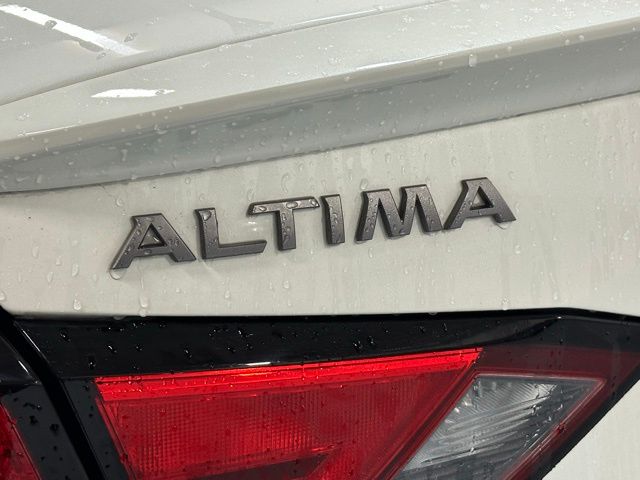 2023 Nissan Altima 2.5 SR 26