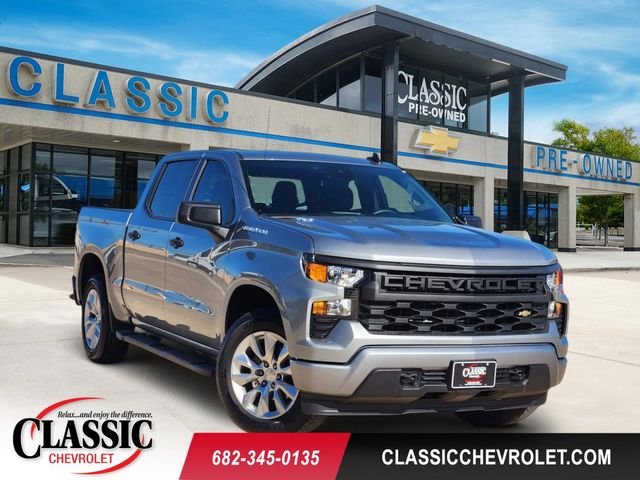 Sterling Gray Metallic 2025 Chevrolet Silverado 1500 Custom Crew Cab RWD Pickup Truck 4X2 8-Speed Automatic