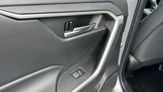 Used 2021 Toyota RAV4 SUV