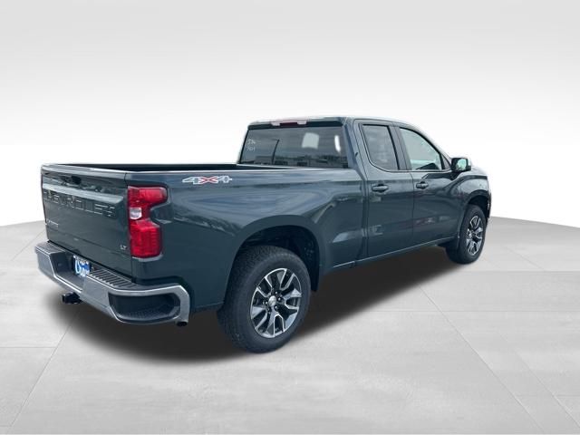 2025 Chevrolet Silverado 1500 LT photo