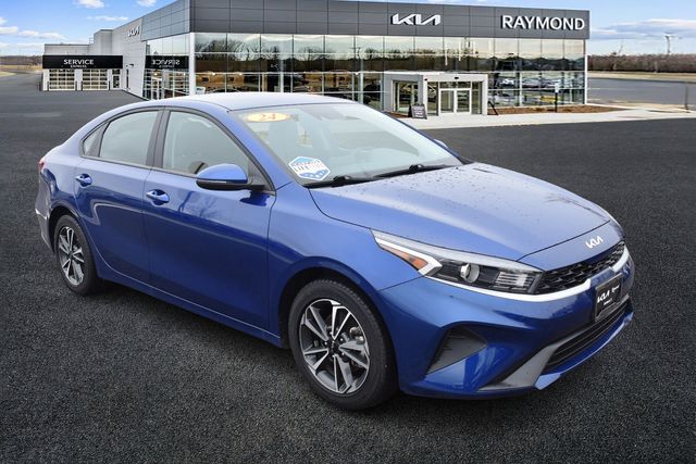 Deep Sea Blue 2024 Kia Forte LXS FWD Sedan Front-Wheel Drive Continuously Variable Transmission
