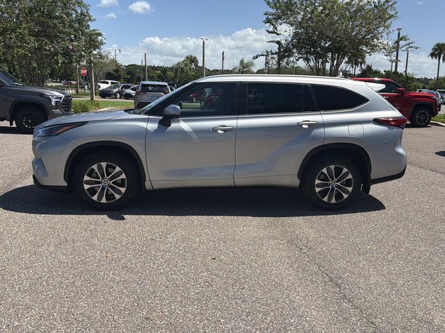 Used 2023 Toyota Highlander SUV