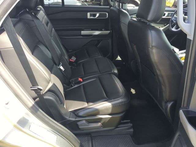 Used 2022 Silver Ford XLT image 31