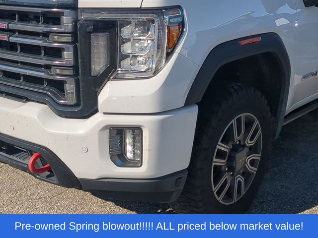 Used 2022 White GMC AT4 image 4