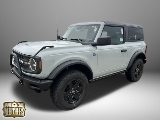 2024 Ford Bronco Black Diamond 3