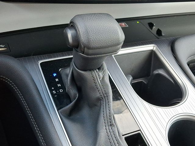 Used 2025 Toyota Sienna Van
