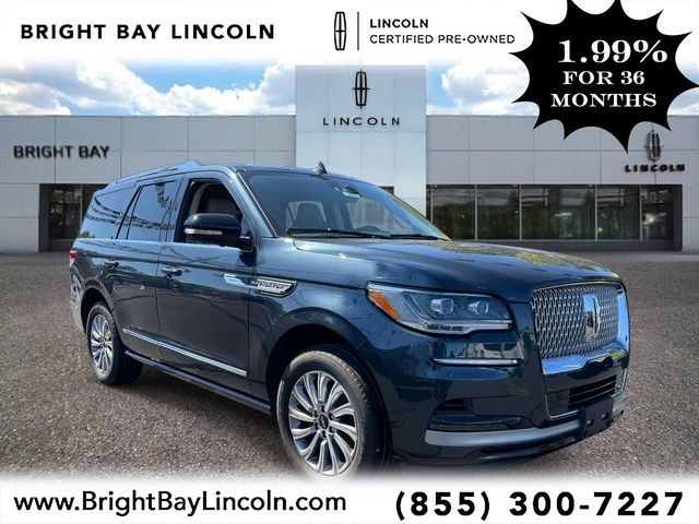 2022 Lincoln Navigator Standard 4WD