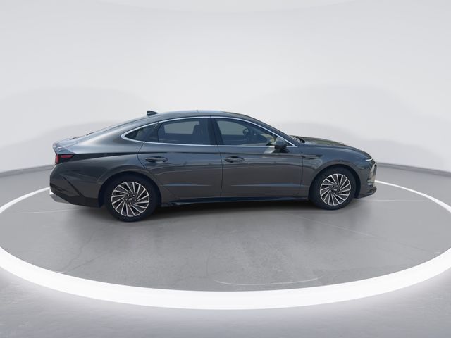 Used 2025 Gray Hyundai Limited image 9