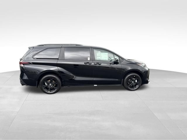 new 2026 Toyota Sienna car, priced at $53,689