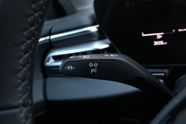 Used 2025 White Audi 2.0T Prestige image 10