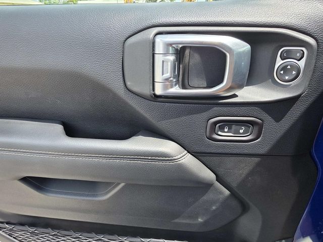 2019 Jeep Wrangler Unlimited Sahara photo