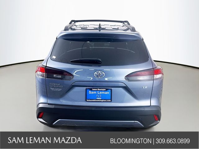 View vehicle photo 6