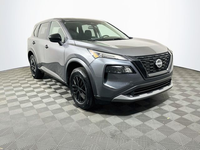 2023 Nissan Rogue Gris (Gun Metallic) SUV/Crossover Tracción delantera Transmisión variable continua