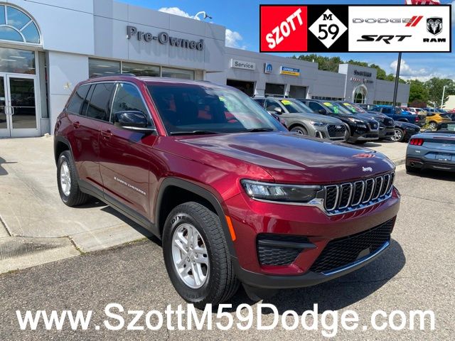 Velvet Red Pearlcoat 2024 Jeep Grand Cherokee SUV / Crossover Four-Wheel Drive 8-Speed Automatic