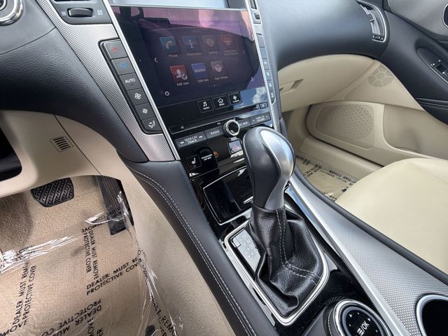 Used 2014 Red INFINITI Premium image 19