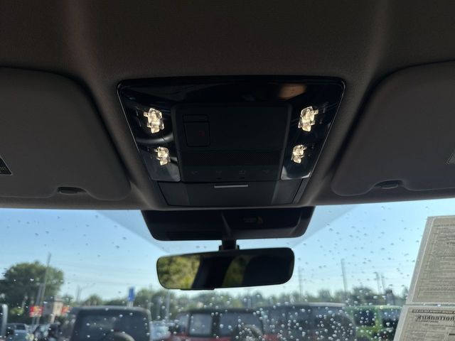 Used 2025 Mitsubishi Outlander SUV