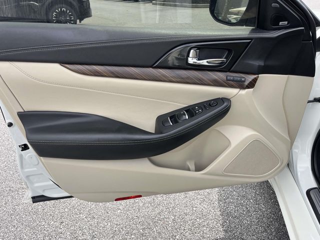 Used 2017 Nissan Maxima Sedan