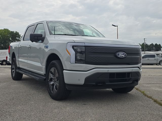 2024 Ford F-150 Lightning Flash:L166959A