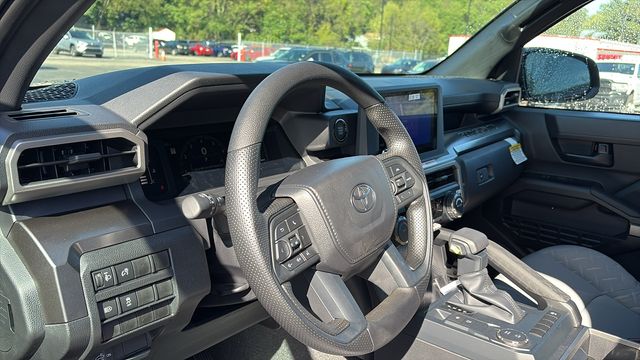 2025 Toyota Tacoma SR5 - Photo 12