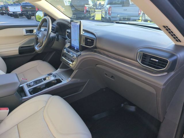 Used 2020 Black Ford Platinum image 37