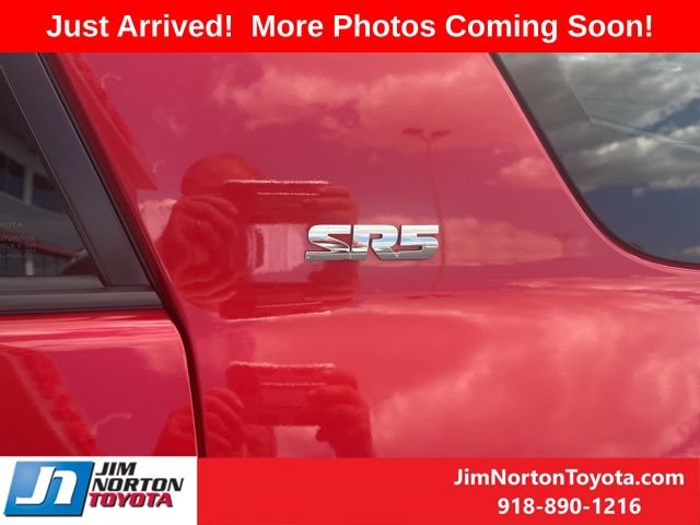 2024 Toyota 4Runner SR5 8