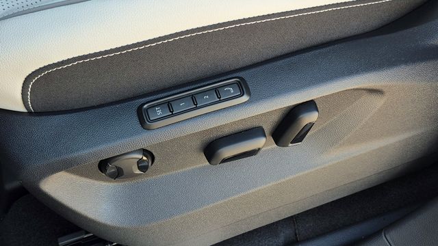 2026 Volkswagen Atlas Cross Sport