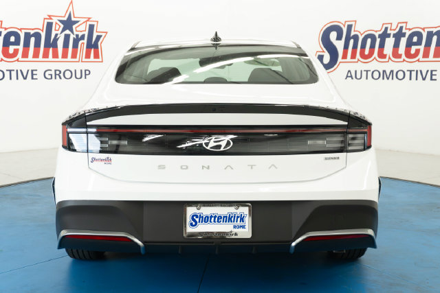 New 2026 Hyundai Sonata Hybrid Sedan
