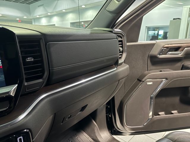 2024 GMC Sierra 1500 SLT Black at Bob King Buick GMC