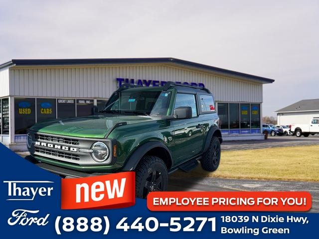 new 2024 Ford Bronco Black Diamond 2D Sport Utility