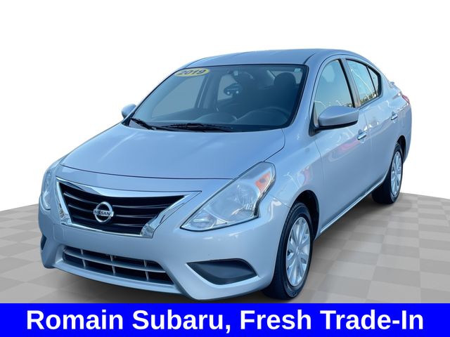 Brilliant Silver Metallic 2019 Nissan Versa Sedan Front-Wheel Drive Continuously Variable Transmission