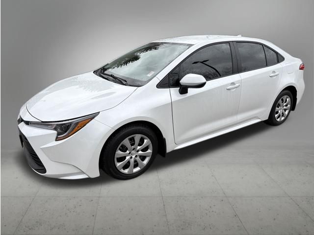 2025 Toyota Corolla LE FWD